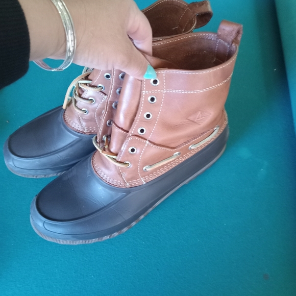 Boots - Picture 7 of 8